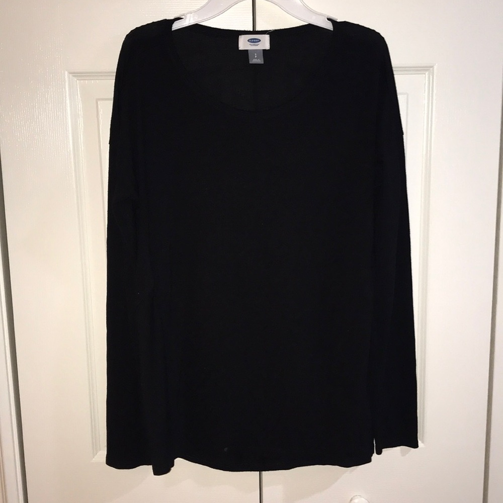 Long sleeve black shirt